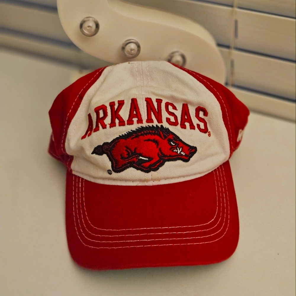 NWOT- Arkansas Razorback YOUTH Cap